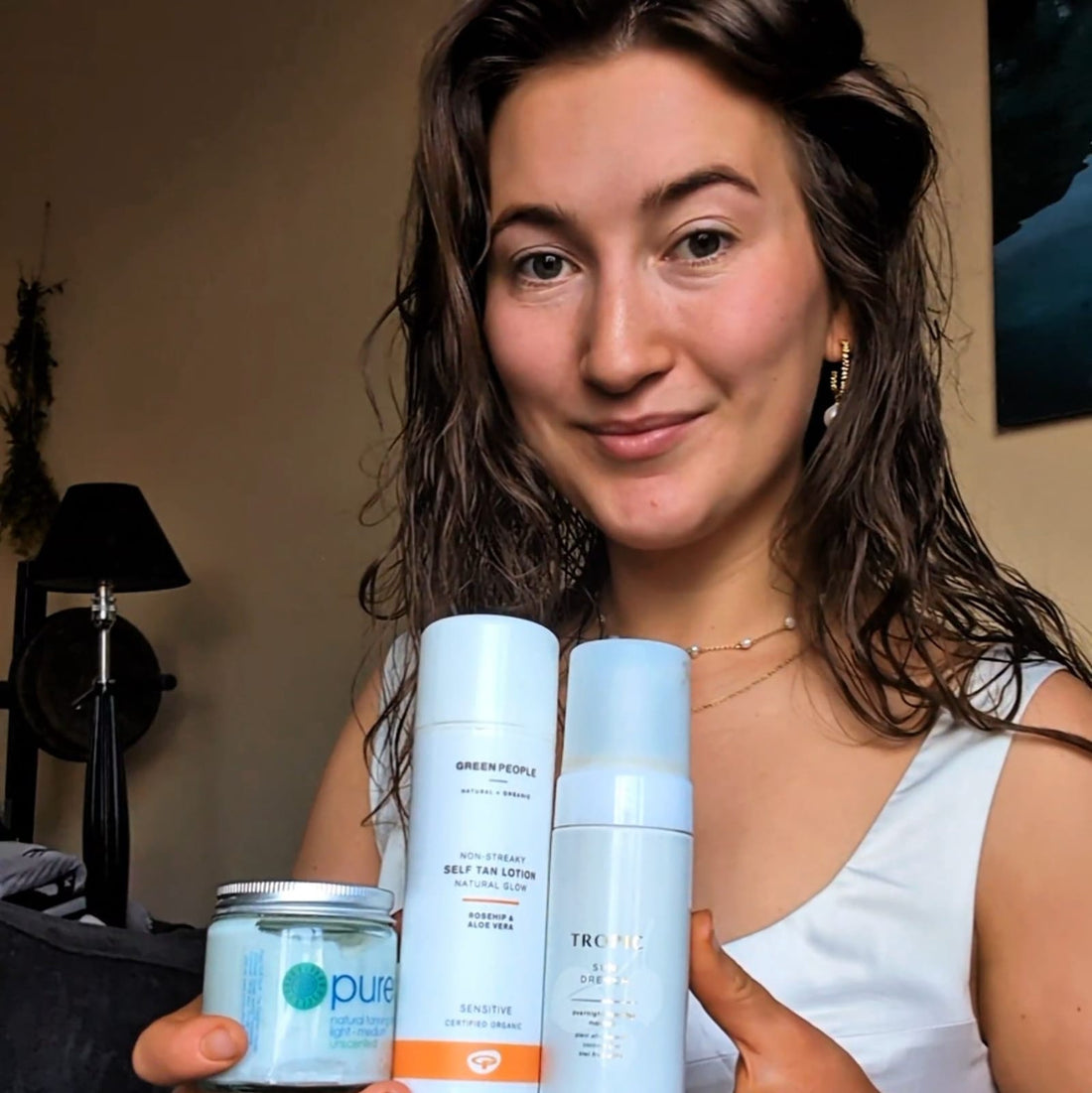 Fake Tan Trials: The Best Dermatitis-Friendly Tanning Products Ranked