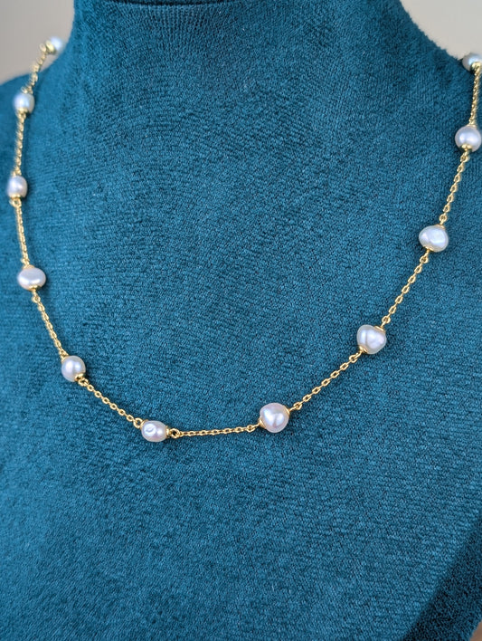 Maris Pearl Chain Necklace